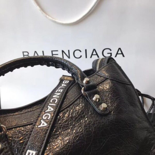 Ba*len*cia*ga-city-bag-11