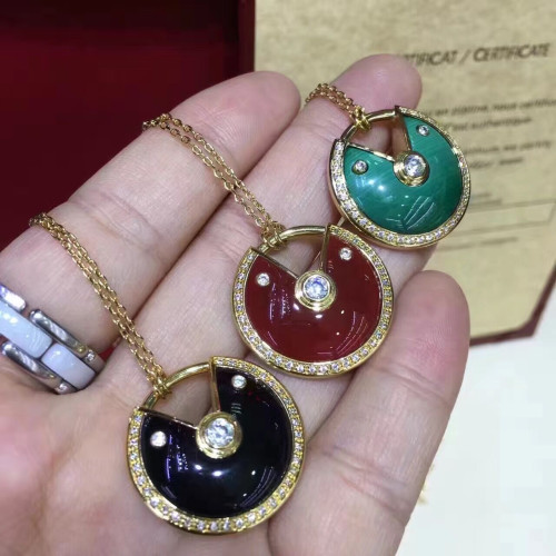 Ca*t*er-necklace