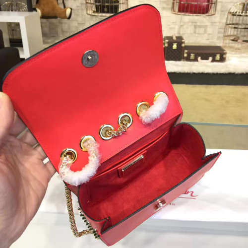 Ch**an-louboutin-shoulder-bag