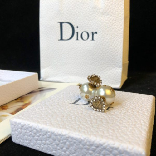 D*or-earrings-2