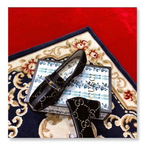G*u*i-loafers-3