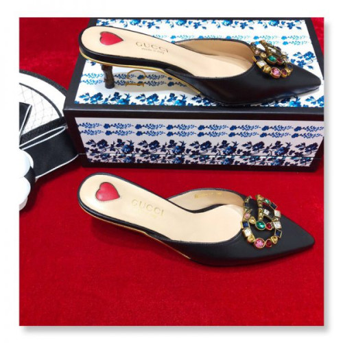 G*u*i-sandals-33