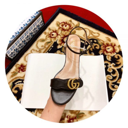 G*u*i-sandals-flat-2