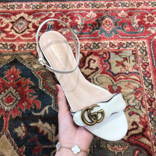 G*u*i-sandals-flat