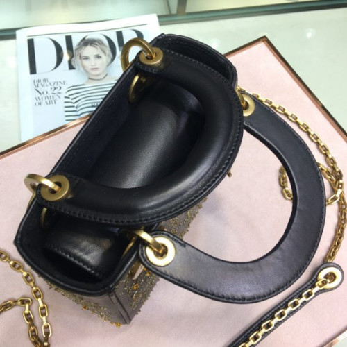 lady-D*or-fw18-2