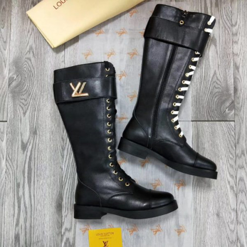 l0*is-V*t0n-boots-21