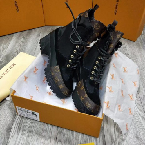 l0*is-V*t0n-boots-4