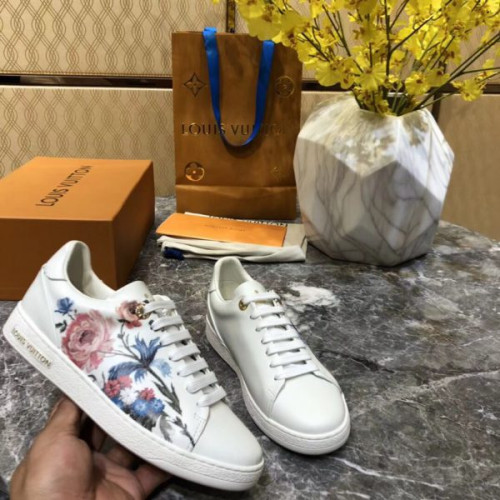 l0*is-V*t0n-shoes-154-2-5-2