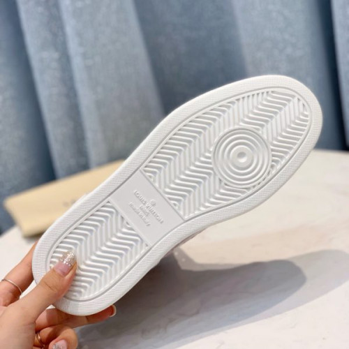 l0*is-V*t0n-shoes-5-6-7-2-3-6-4-2