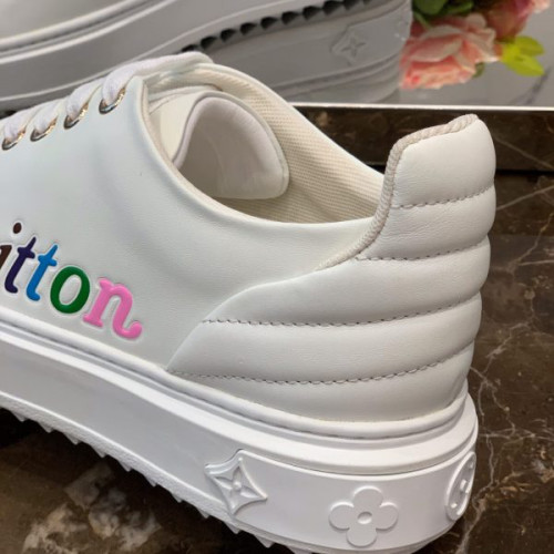 l0*is-V*t0n-shoes-5-6-7-2-3-6-4-3-2-5