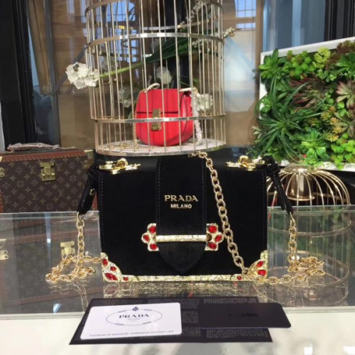 Pra*a-bag-148