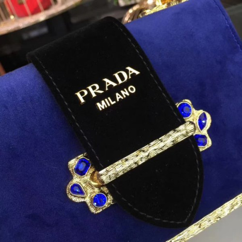 Pra*a-bag-149