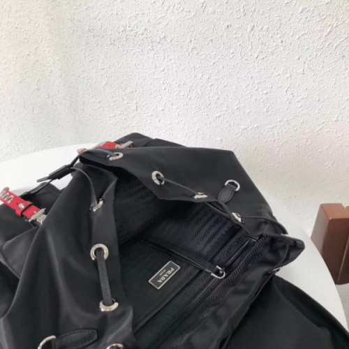 Pra*a-bag-176