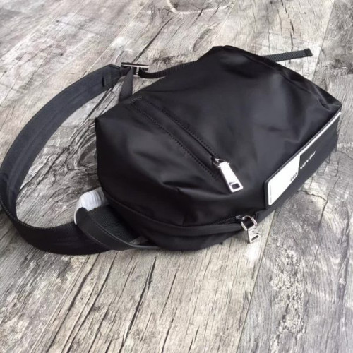 Pra*a-bag-18