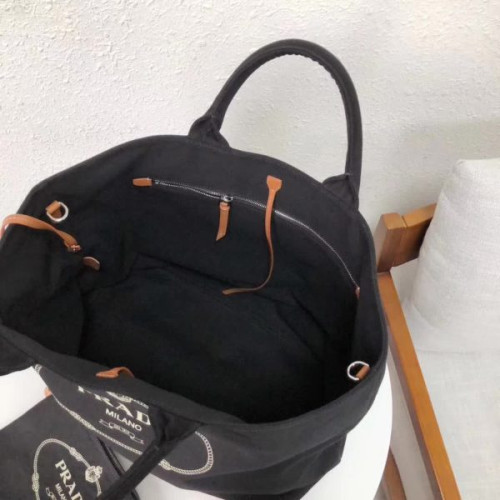 Pra*a-bag-202