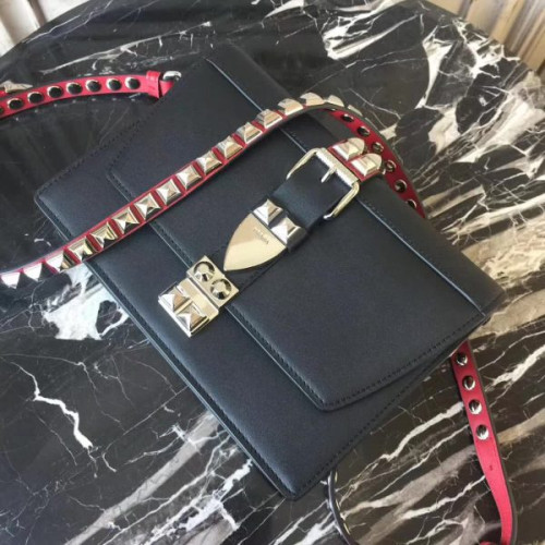 Pra*a-bag-20
