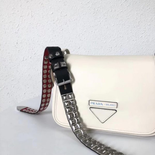 Pra*a-bag-228