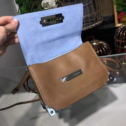 Pra*a-bag-80
