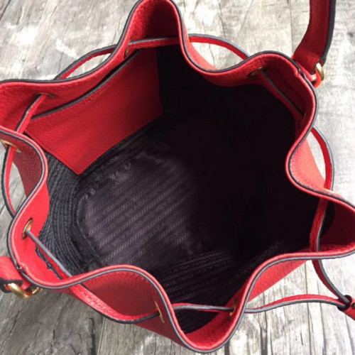 Pra*a-bucket-bag-6